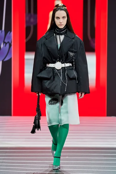Look 28